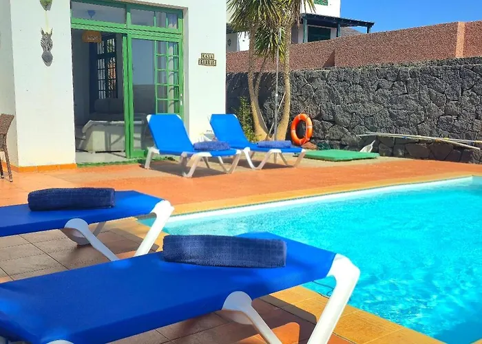 Casa Kerrie, Private And Communal Pools, Sunny Terrace, Air Conditioning Casa de Férias Playa Blanca (Lanzarote)